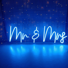 Załaduj zdjęcie do przeglądarki galerii, &#39;&#39;Mr &amp; Mrs&#39;&#39; Wedding Neon Sign
